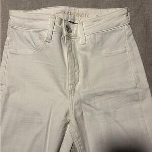 American Eagle Outfitters Women's High Rise White Jeans